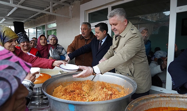 Başkan Gerenli vatandaşa yemek dağıttı | GUNDEMANKARA.ORG